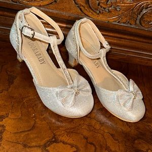 Girls Silver Glitter Mary Jane Bow Shoe